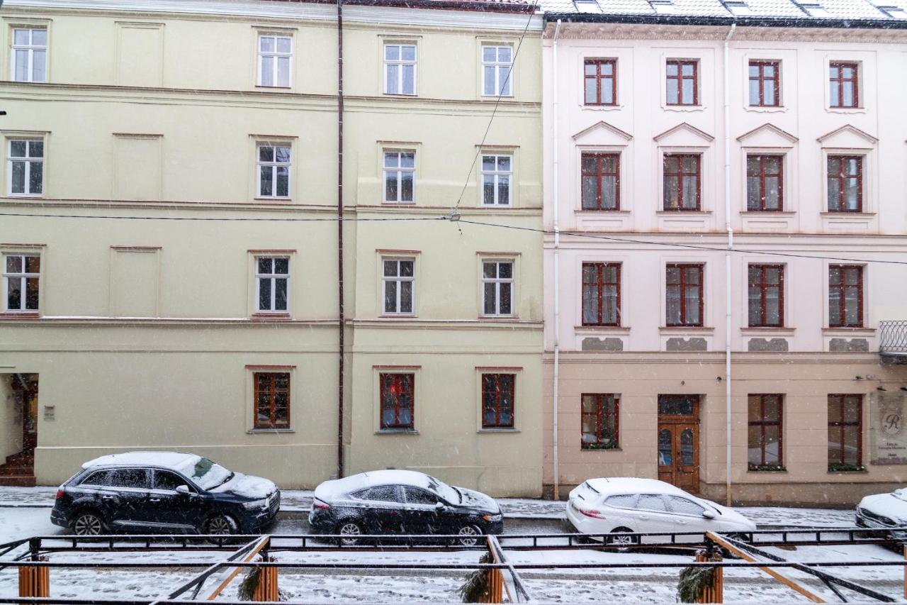 Romari Площа Міцкевича Leópolis Exterior foto